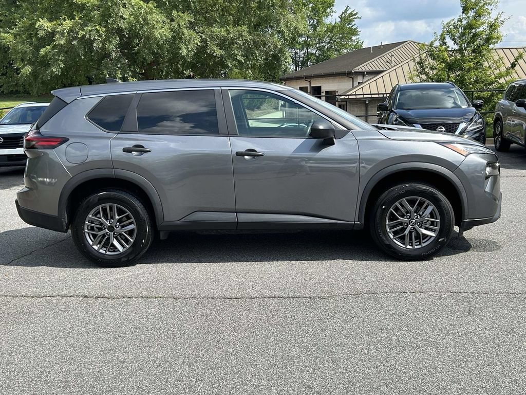 Certified 2024 Nissan Rogue S AWD/4WD image 6