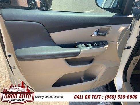 Used 2015 Honda Odyssey EX image 9