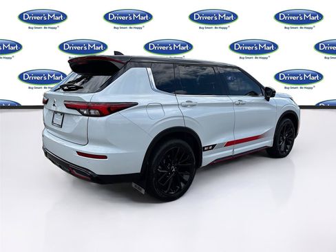 Used 2024 Mitsubishi Outlander SE AWD/4WD image 7