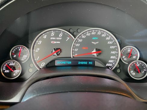 Used 2007 Chevrolet Corvette Z06 w/ Preferred Equipment Group RWD image 19