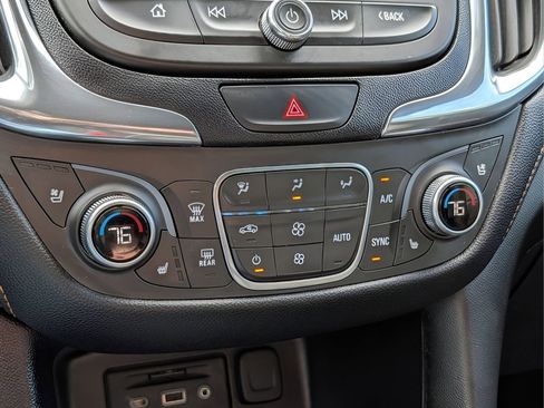 Used 2019 Chevrolet Equinox Premier AWD/4WD image 21