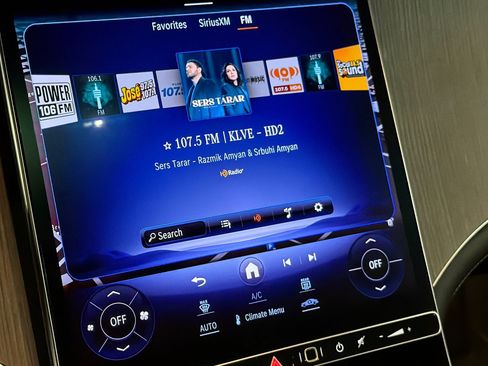 Used 2023 Mercedes-Benz EQE 350+ SUV image 16