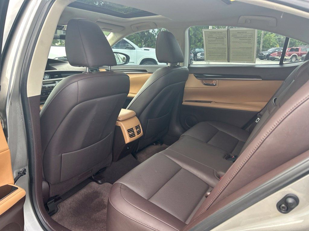Used 2018 Lexus ES 350 w/ Premier Package FWD image 30