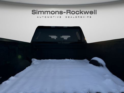 Used 2024 GMC Sierra 2500 AT4 image 19