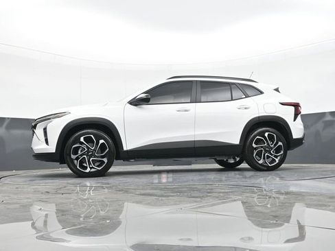 New 2026 Chevrolet Trax RS w/ Sunroof Package image 55