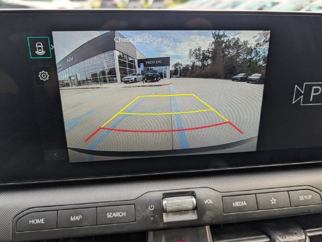Used 2025 Kia K4 FWD image 16