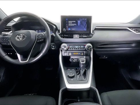 Used 2024 Toyota RAV4 SE image 21