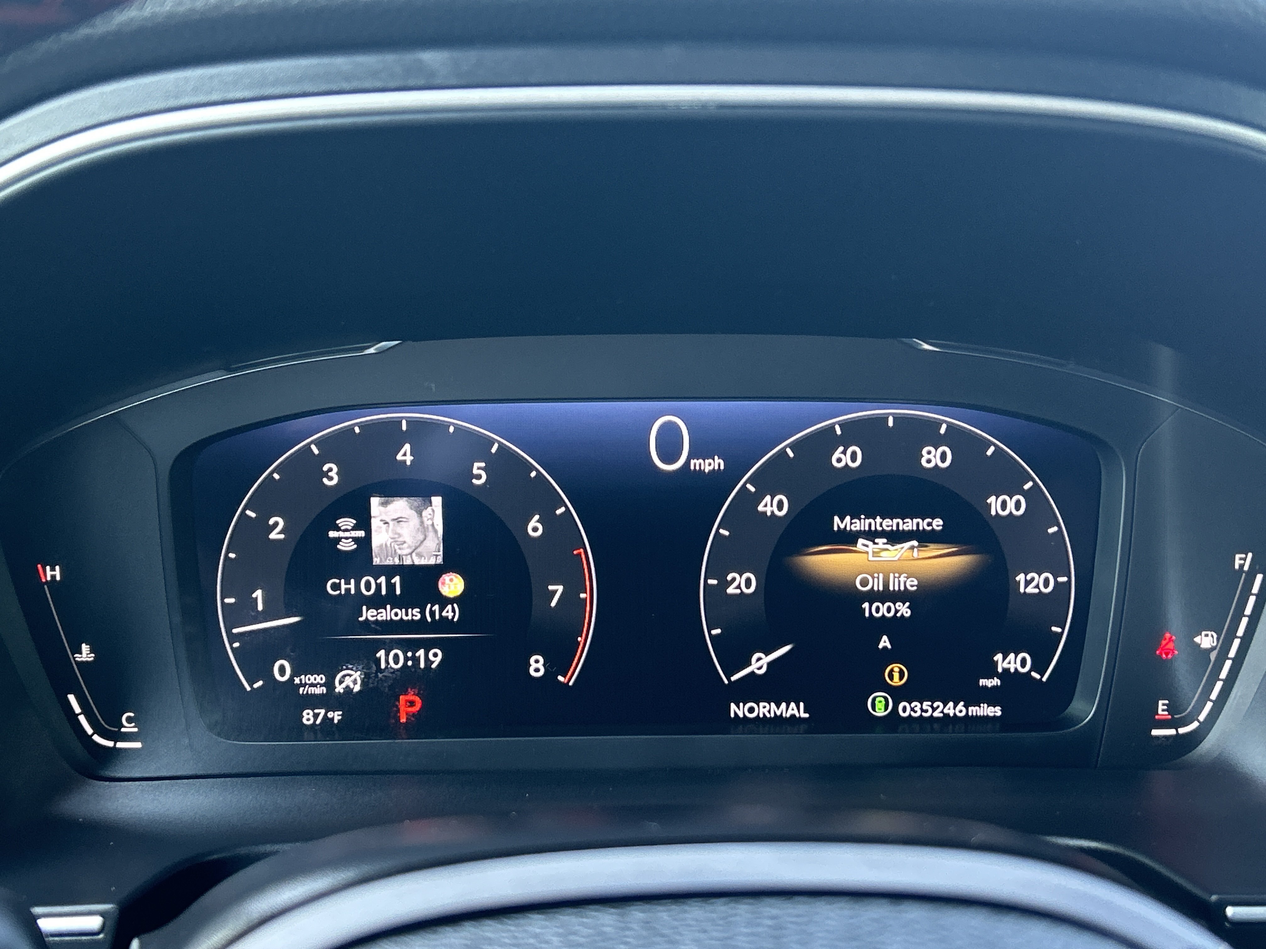 Certified 2025 Honda Pilot Black Edition image 20