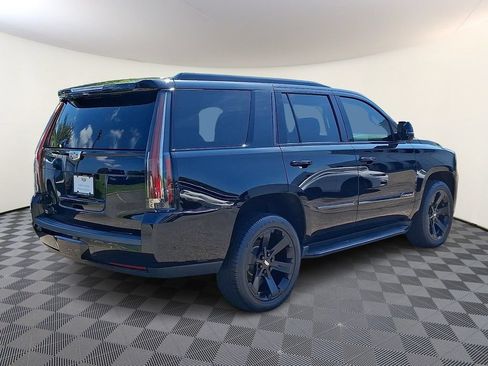 Used 2020 Cadillac Escalade Luxury AWD/4WD image 4