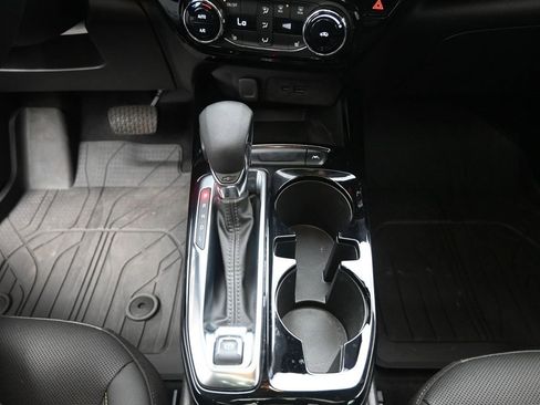 Used 2024 Chevrolet Trax ACTIV w/ Sunroof Package image 13