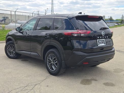 Used 2021 Nissan Rogue S FWD image 13
