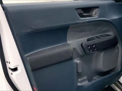 New 2025 Ford Maverick XL image 11