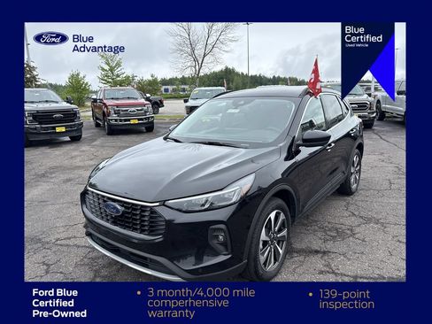 Certified 2024 Ford Escape Platinum AWD/4WD image 3