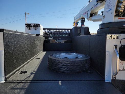 New 2024 Ford F550 XL image 15