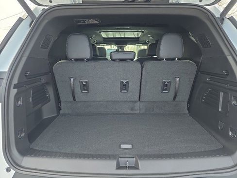 New 2026 Chevrolet Traverse LT w/ Sun and Wheel Package image 12