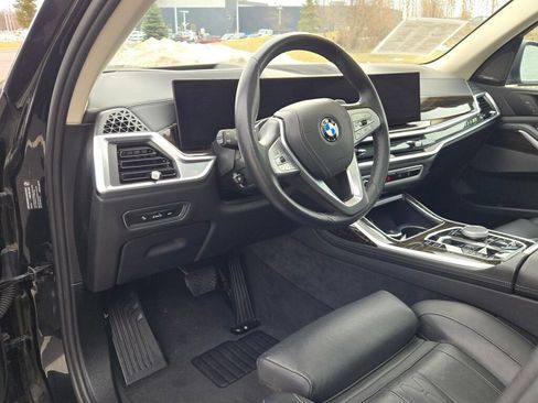 Used 2025 BMW X7 xDrive40i image 22
