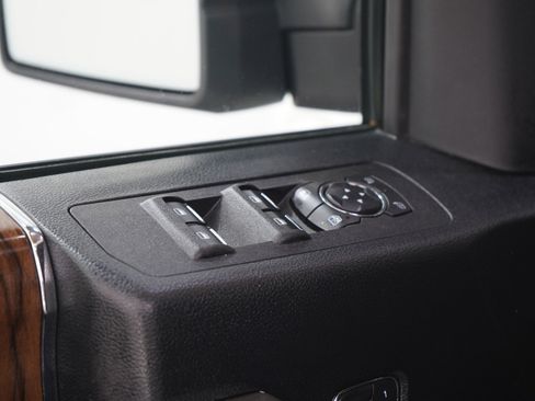 Used 2020 Ford F150 Lariat w/ Equipment Group 502A Luxury AWD/4WD image 23