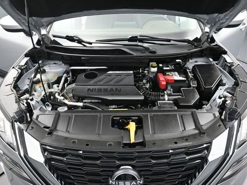 Used 2023 Nissan Rogue SV image 37