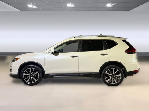 Used 2020 Nissan Rogue SL w/ Premium Package image 2
