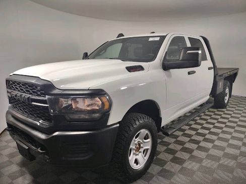 Used 2023 RAM 2500 Tradesman AWD/4WD image 3