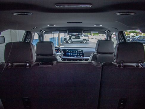 New 2026 Chevrolet Suburban RST AWD/4WD image 30