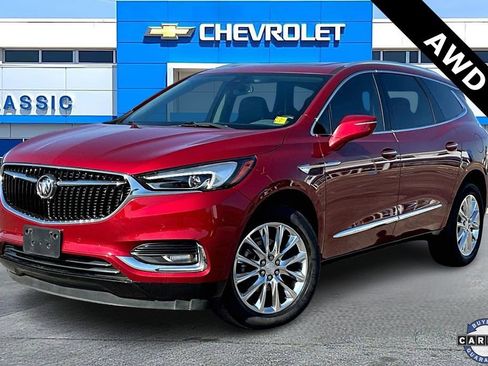 Used 2021 Buick Enclave Premium image 3