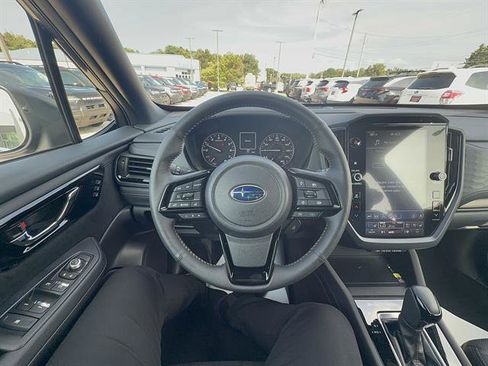 Used 2025 Subaru Forester Touring AWD/4WD image 15