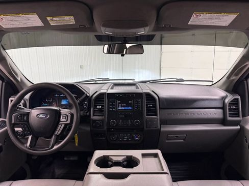 Used 2018 Ford F250 XL w/ Power Equipment Group AWD/4WD image 13