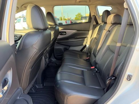 Used 2023 Nissan Murano SV AWD/4WD image 10