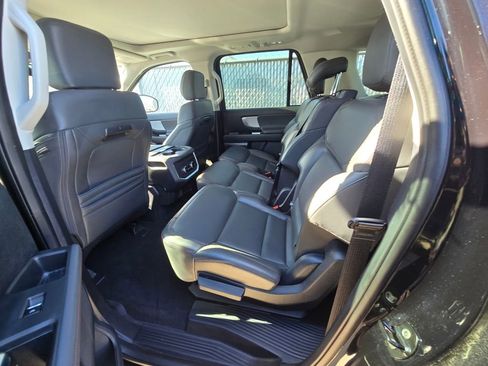 Used 2025 Ford Expedition Max Active image 16