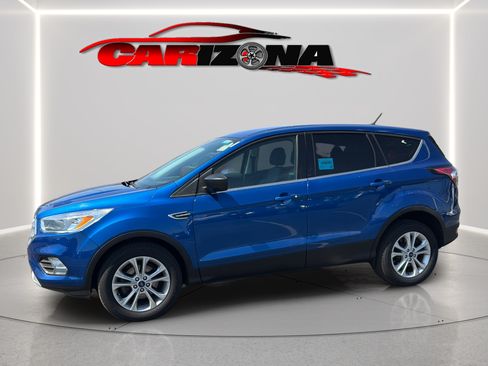 Used 2017 Ford Escape SE FWD image 10