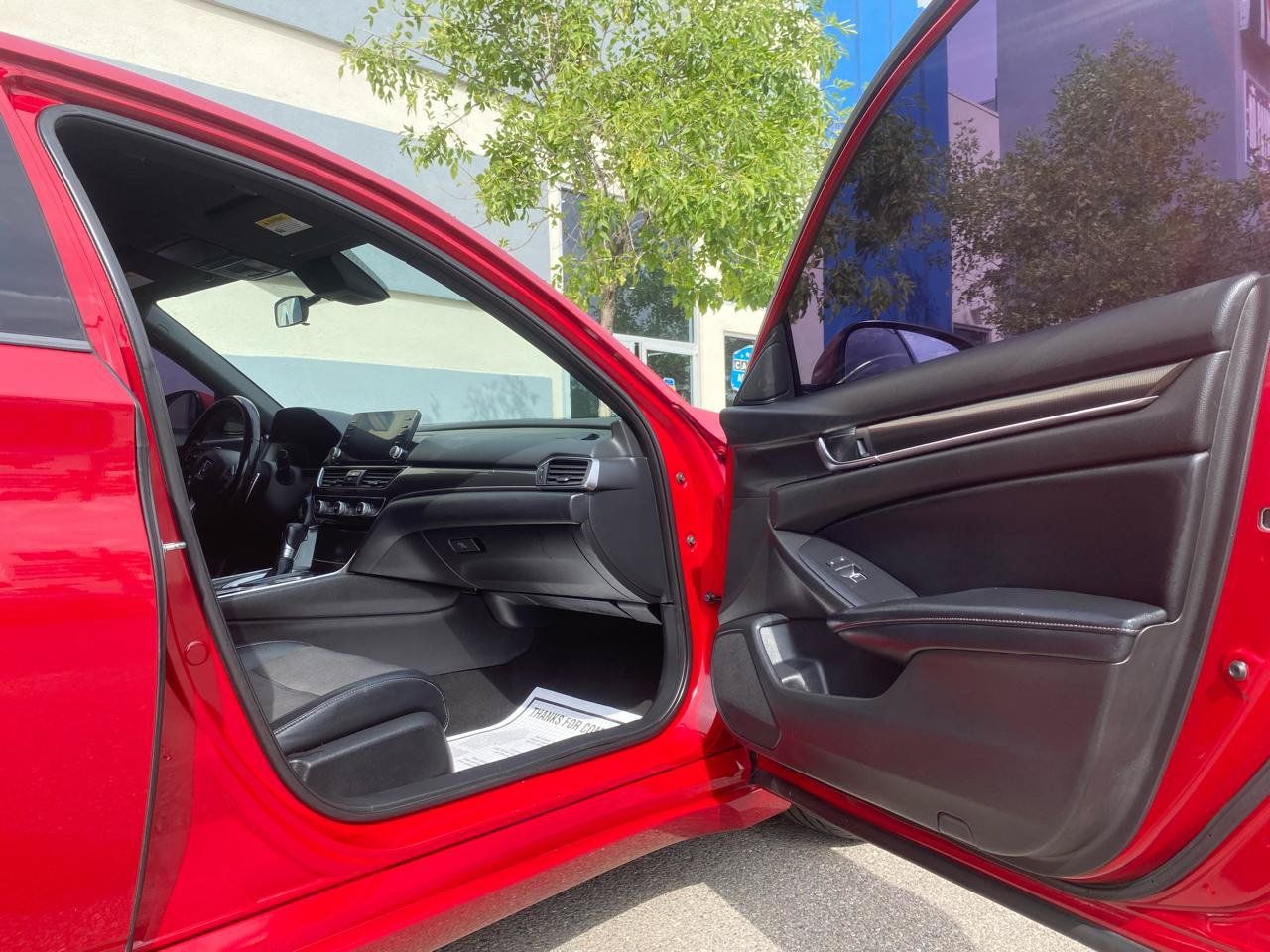 Used 2018 Honda Accord Sport image 4