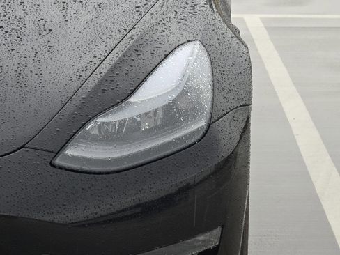 Used 2022 Tesla Model 3 Performance image 10