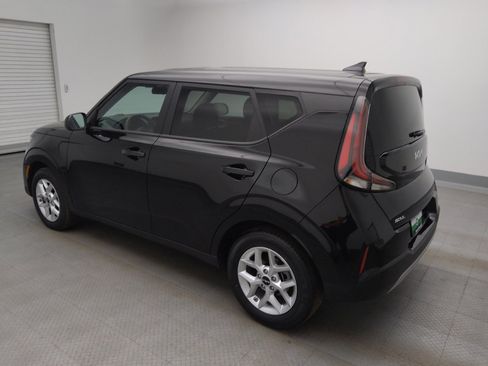 Used 2025 Kia Soul S image 3