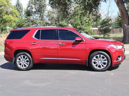 Used 2018 Chevrolet Traverse Premier AWD/4WD image 3