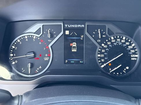 Certified 2025 Toyota Tundra SR5 w/ SR5 Convenience Package AWD/4WD image 29