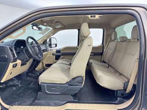 Used 2016 Ford F150 XLT w/ Equipment Group 301A Mid image 35