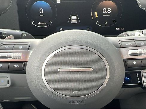 Used 2025 Hyundai Kona SEL AWD/4WD image 32