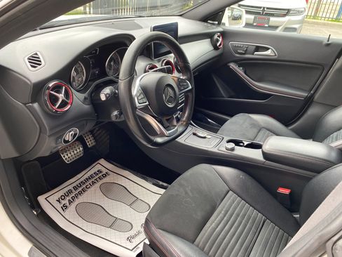Used 2015 Mercedes-Benz CLA 250 4MATIC image 3