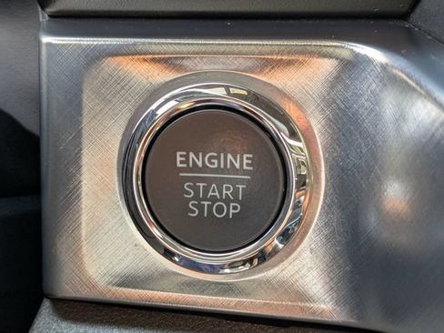 Used 2025 Ford F250 King Ranch AWD/4WD image 23