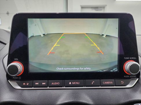 Used 2023 Nissan Sentra SV image 15