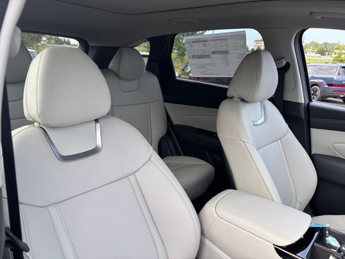 Certified 2026 Hyundai Tucson Limited FWD image 29