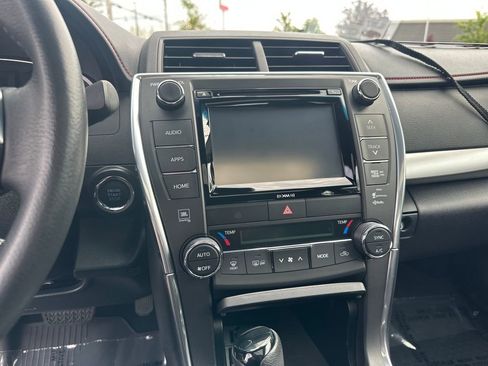 Used 2017 Toyota Camry XSE w/ Advanced Technology Package FWD image 22