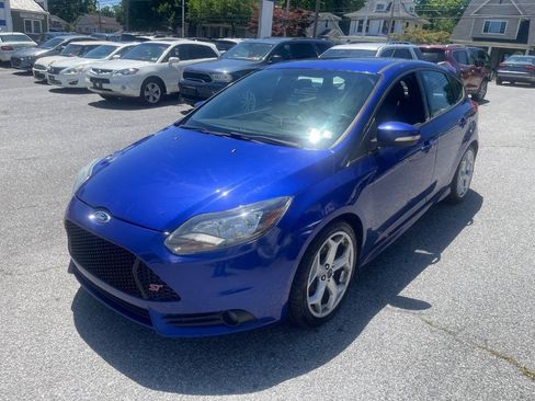 Used 2014 Ford Focus ST FWD image 2