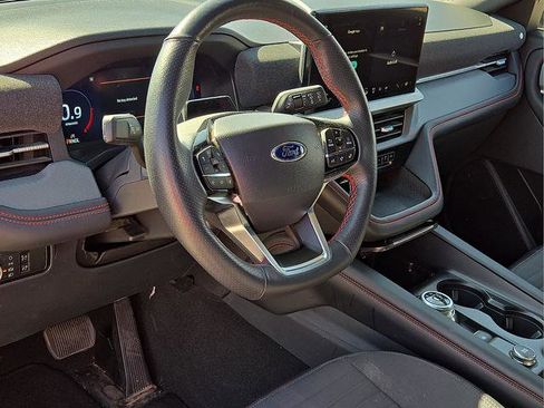 Used 2025 Ford Explorer ST-Line w/ ST-Line Street Pack AWD/4WD image 21