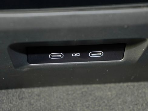 New 2026 Porsche Macan 4 Electric AWD/4WD image 37