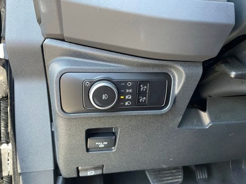 Used 2025 Ford Bronco Big Bend w/ Black Diamond Package AWD/4WD image 12