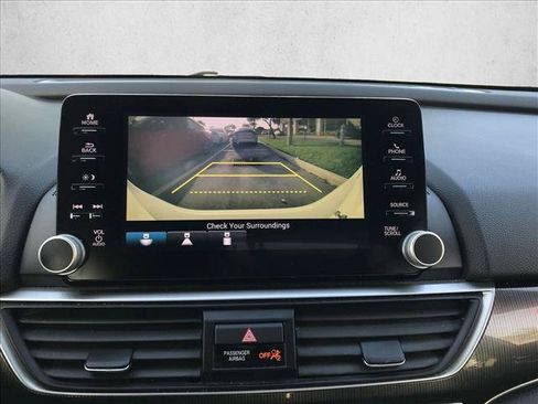 Used 2019 Honda Accord Sport image 13