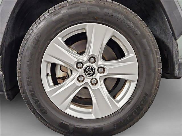 Used 2021 Toyota RAV4 XLE w/ Convenience Package AWD/4WD image 23