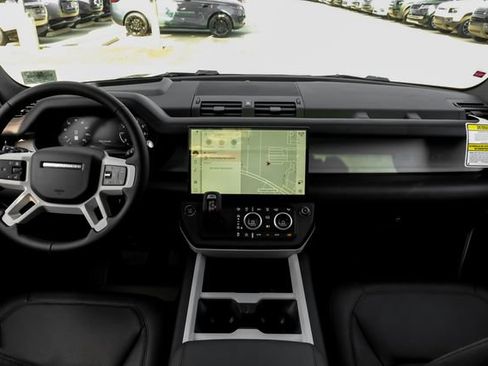 New 2026 Land Rover Defender 110 X-Dynamic SE AWD/4WD image 17